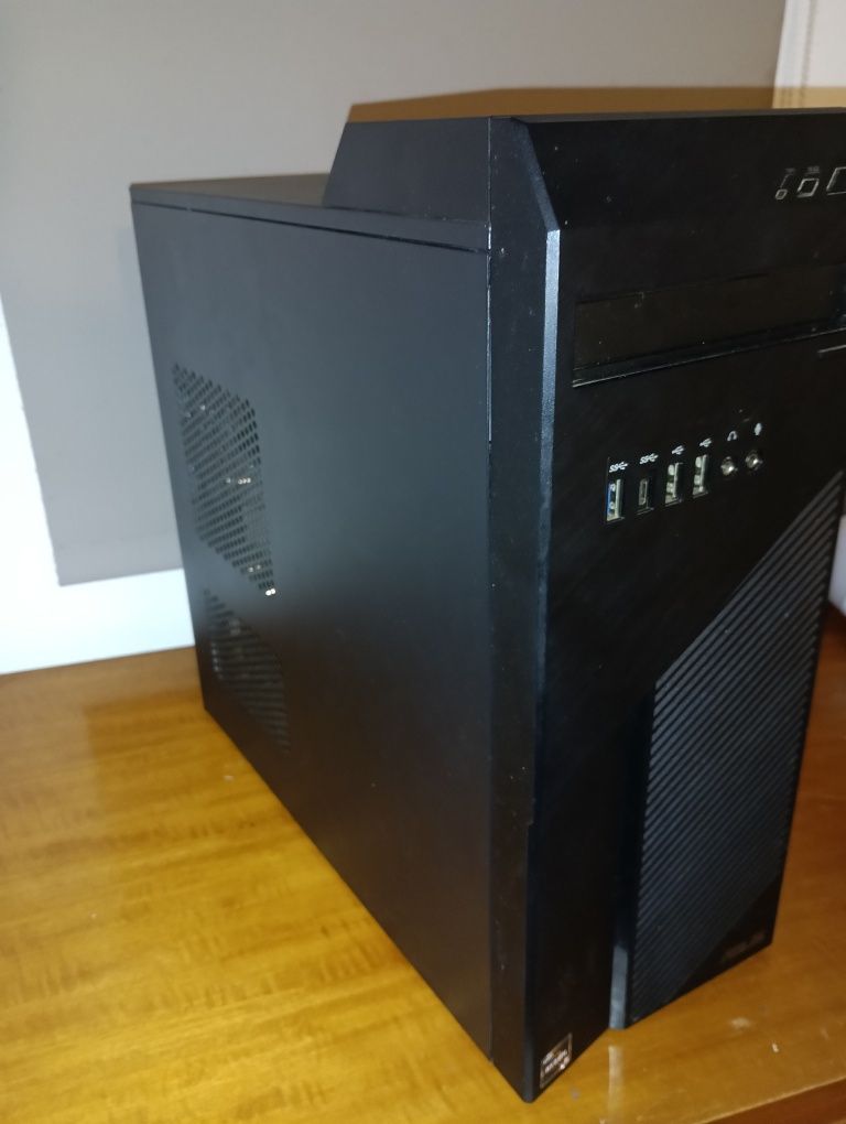 PC gamer Ryzen 5 com placa gráfica 8Gb