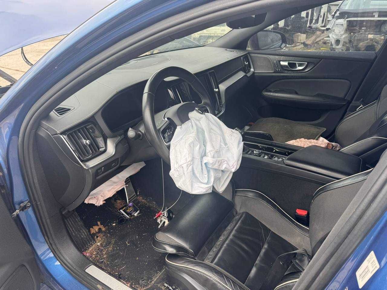 ДВерь двери ліва права зад перед Volvo s60 v60 2 разборка 2018+