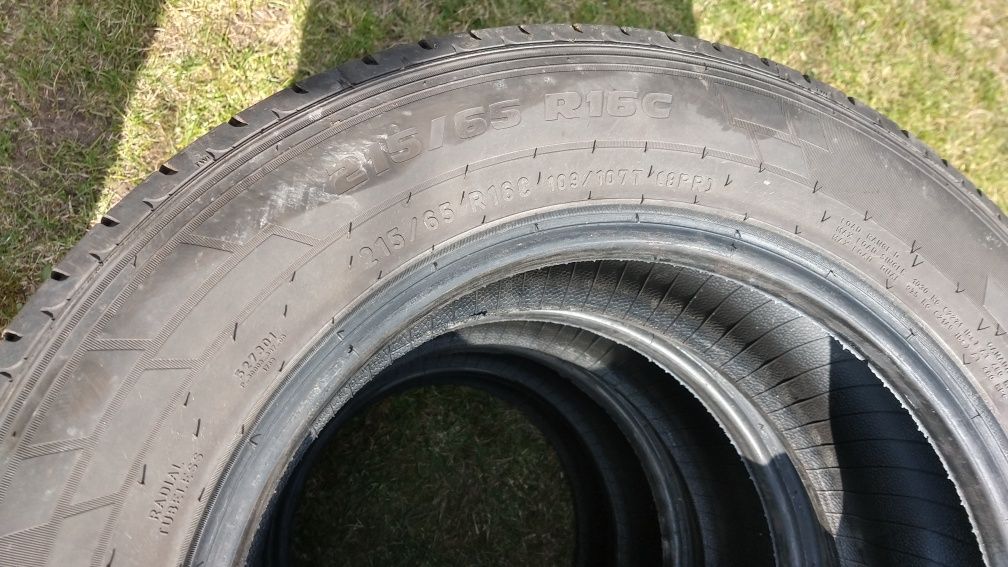 Pirelli Carrier 215/65/16C opony do busa