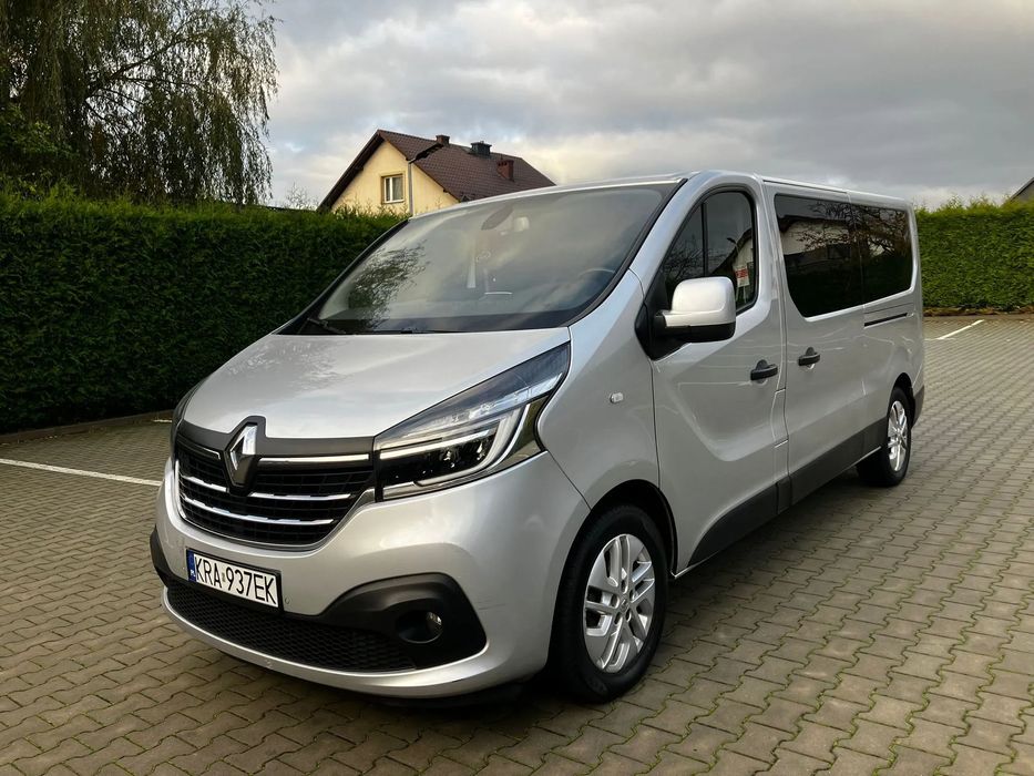 Renault Trafic !9 MIEJSC! nowe SPRZĘGŁA, OLEJ, FILTRY! automat, 2 drzwi PRZESUWNYCH!!