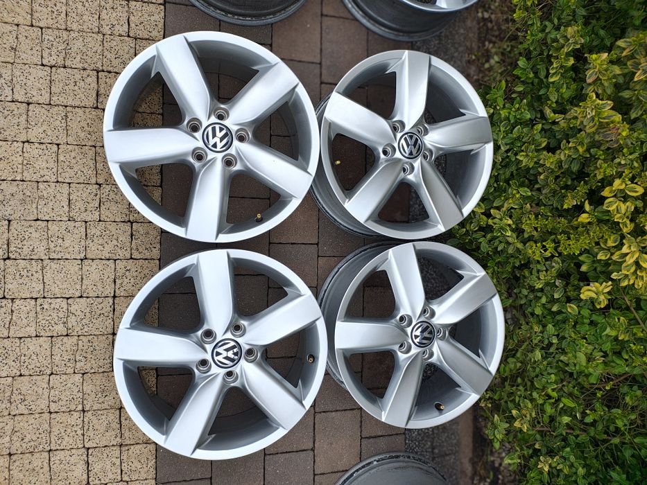 17 Vw 5x112 7J et54 5K0601.025AA
