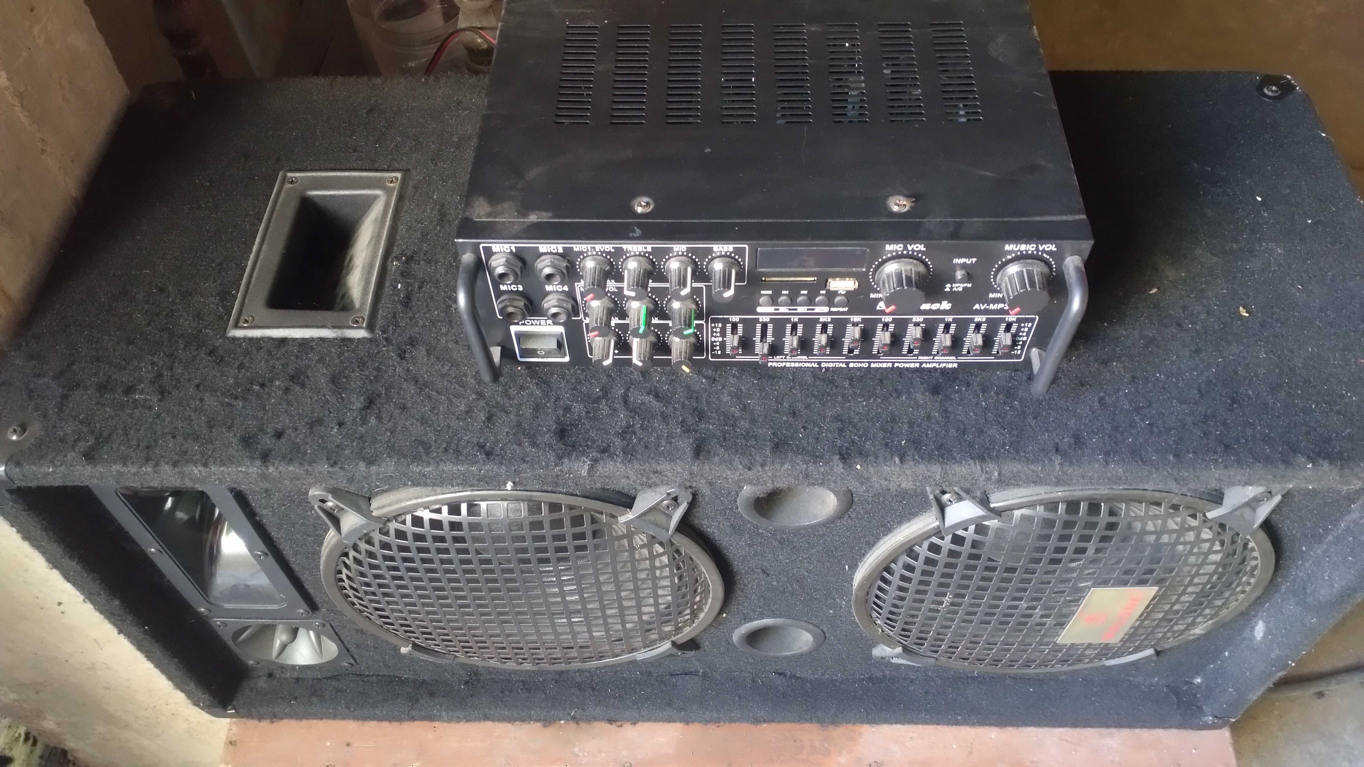 Amplificador e altifalante 2*10"