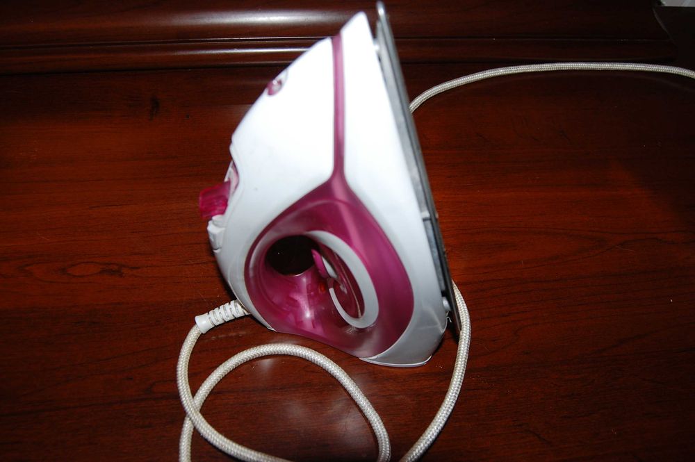 Утюг, праска PHILIPS GC 1820,  в робочому стані