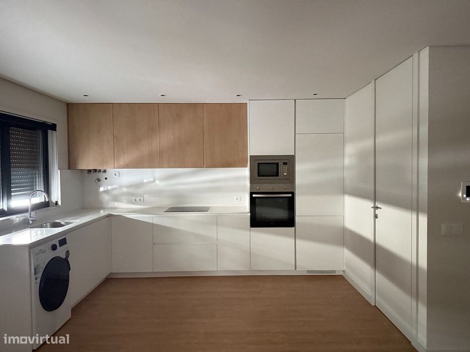 Arrenda-se T1 Novo – Urgezes, Guimarães