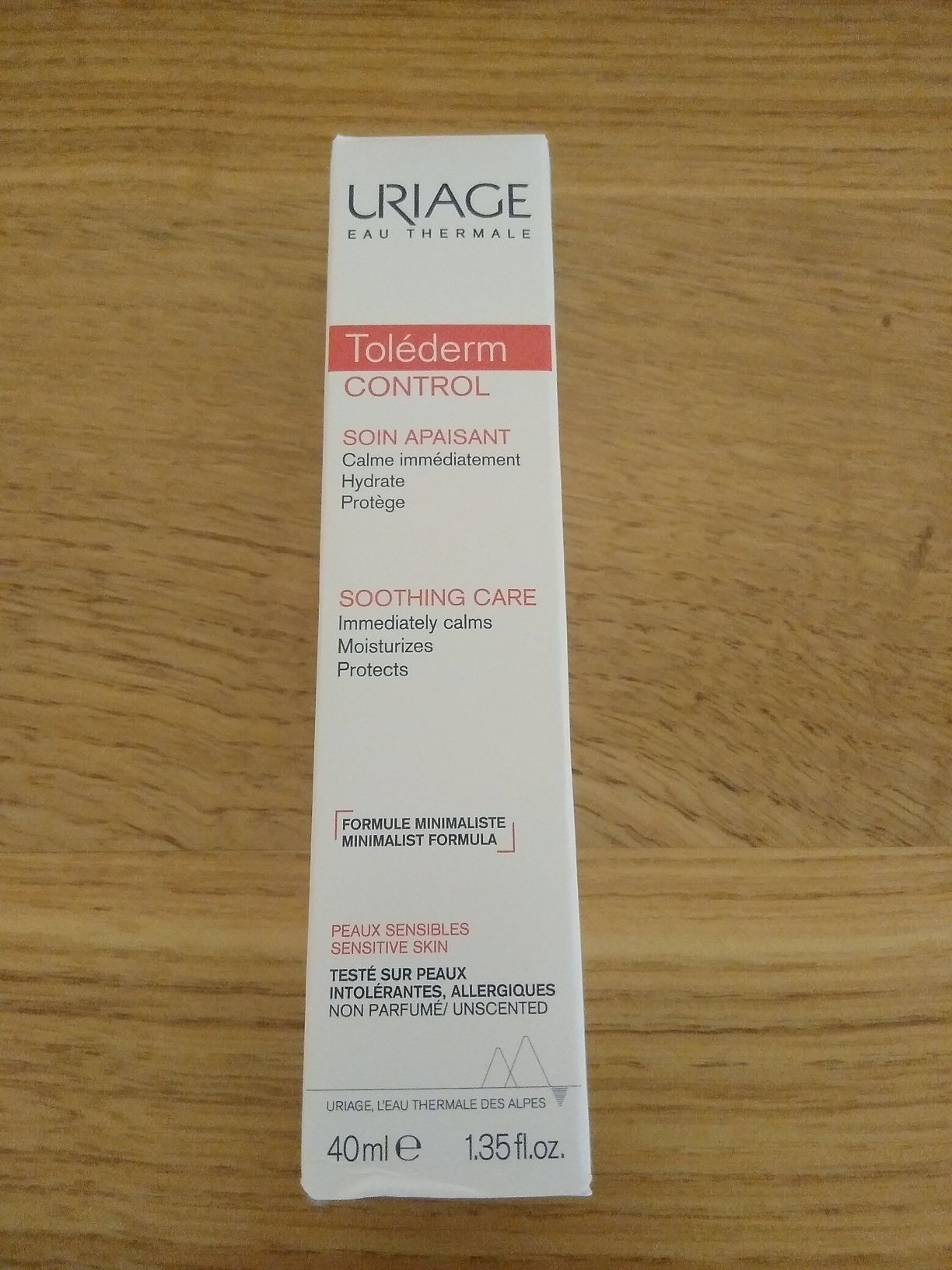 Uriage Toléderm Control Soothing Care 40 mL. Novo.