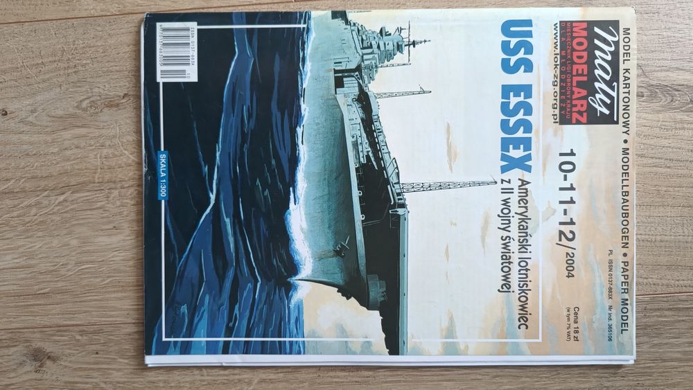 USS Essex. Model kartonowy