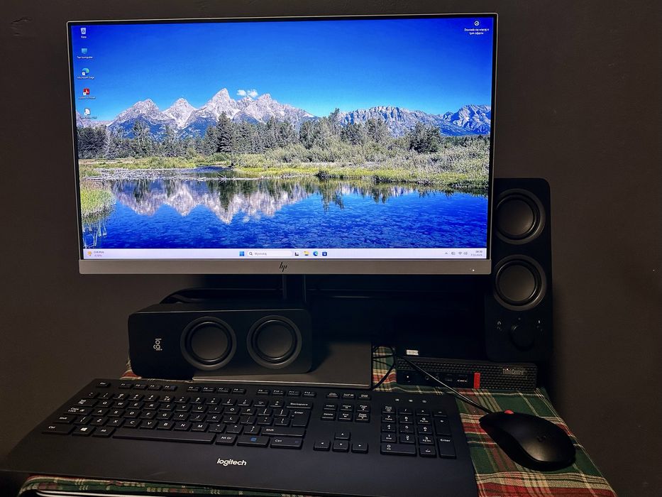 Komputer Windows 11 Lenovo i5 M920 16/256 2szt. monitor HP IPS