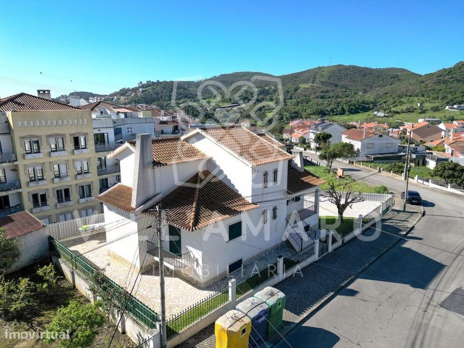 Moradia isolada, T4, em urbanização de prestígio, Venda do Pinheiro