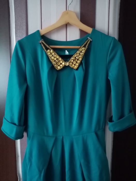 Плаття жіноче в гарному стані