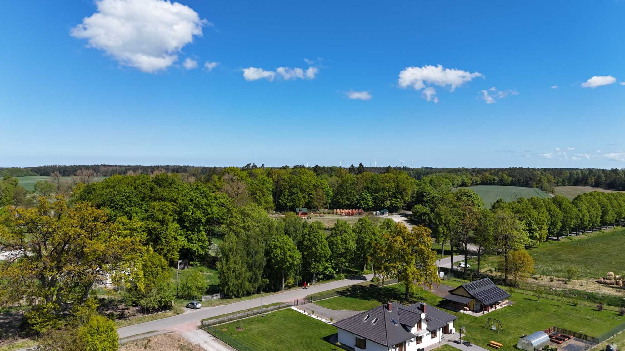 Uzbrojona działka – Warnino, gm. Biesiekierz