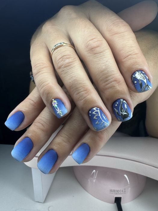 Мастер маникюра Днепр