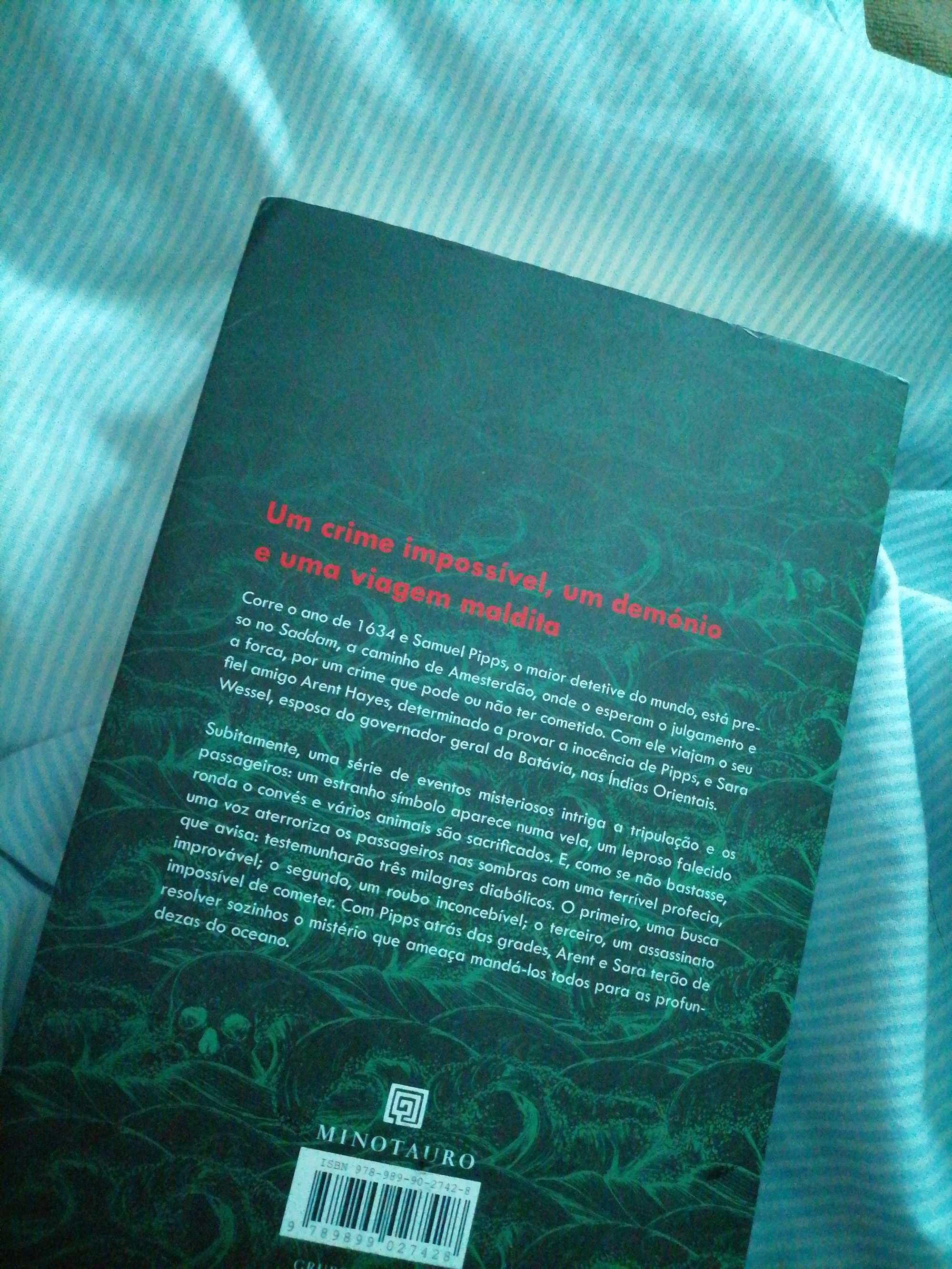 livro policial e thriller
