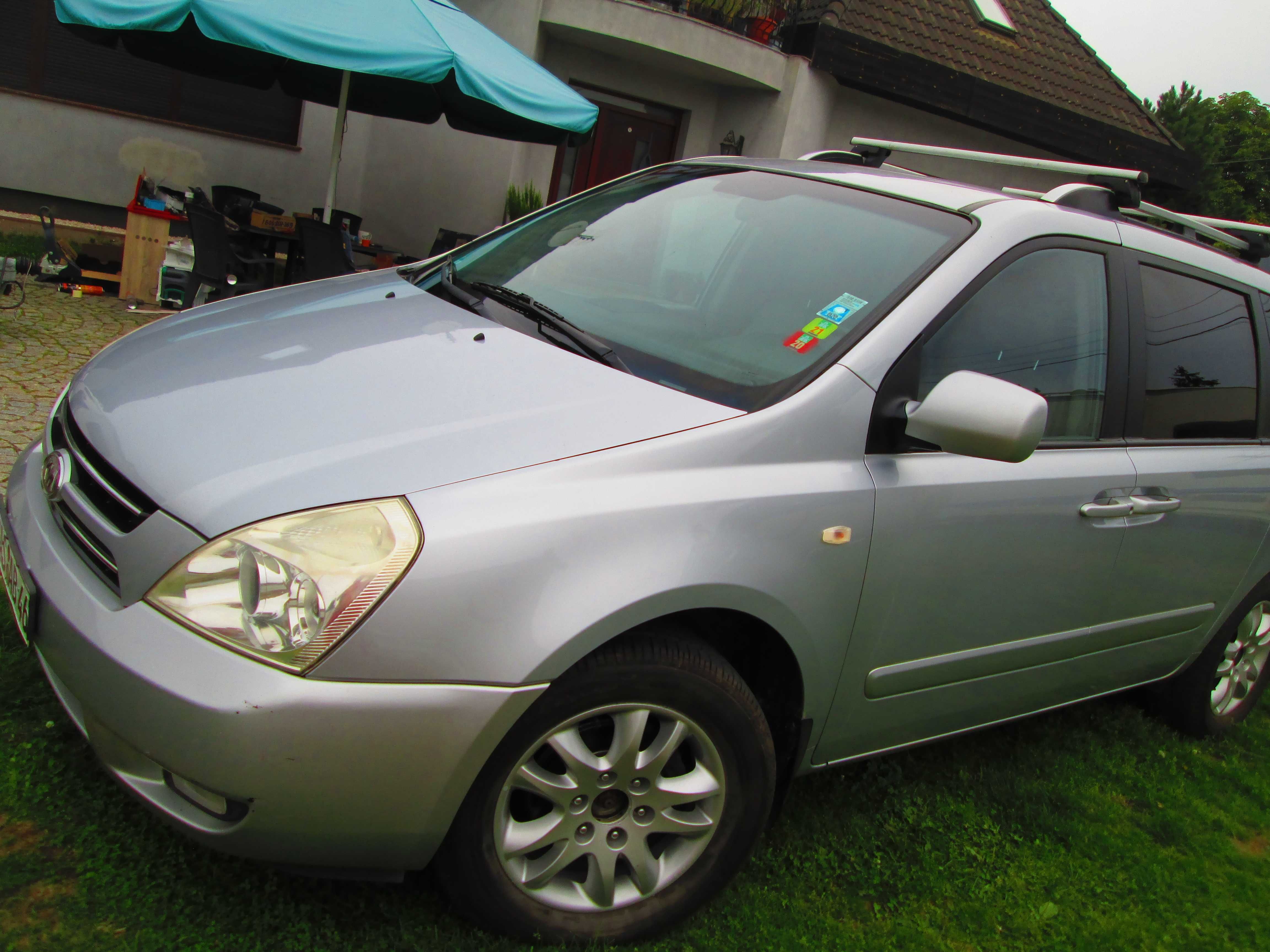 Kia Carnival III van 7 osobowy