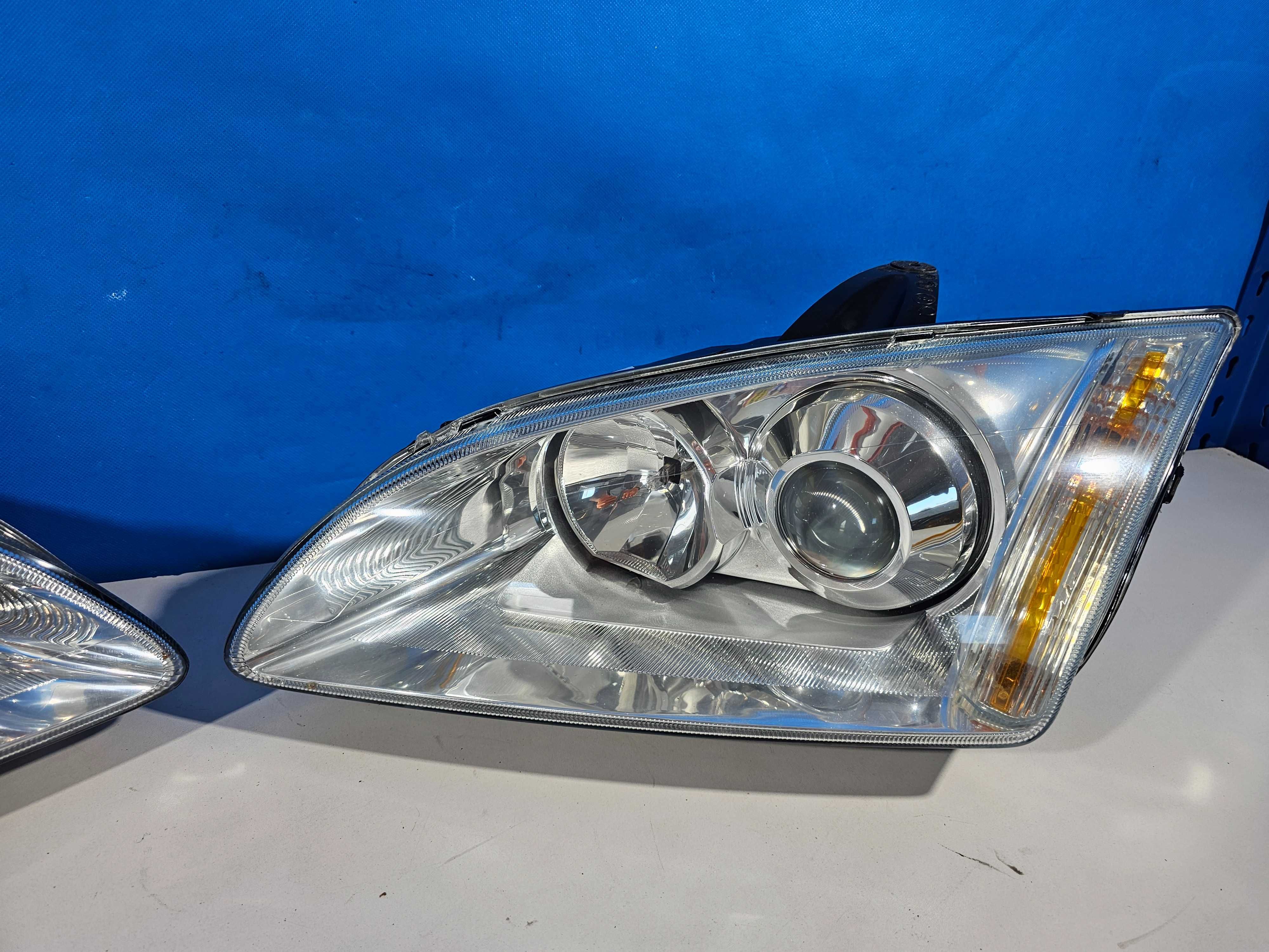 Ford Focus MK2 2 II Lampy Przednie Bi-Xenon Lewa+Prawa Europa IGŁA