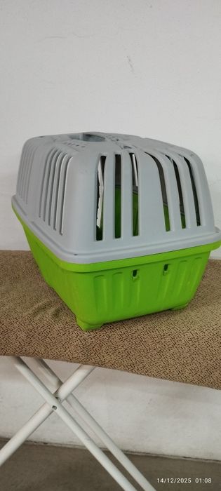 Transportadora para gatos. Medidas: 41x30x31. Em Loulé.