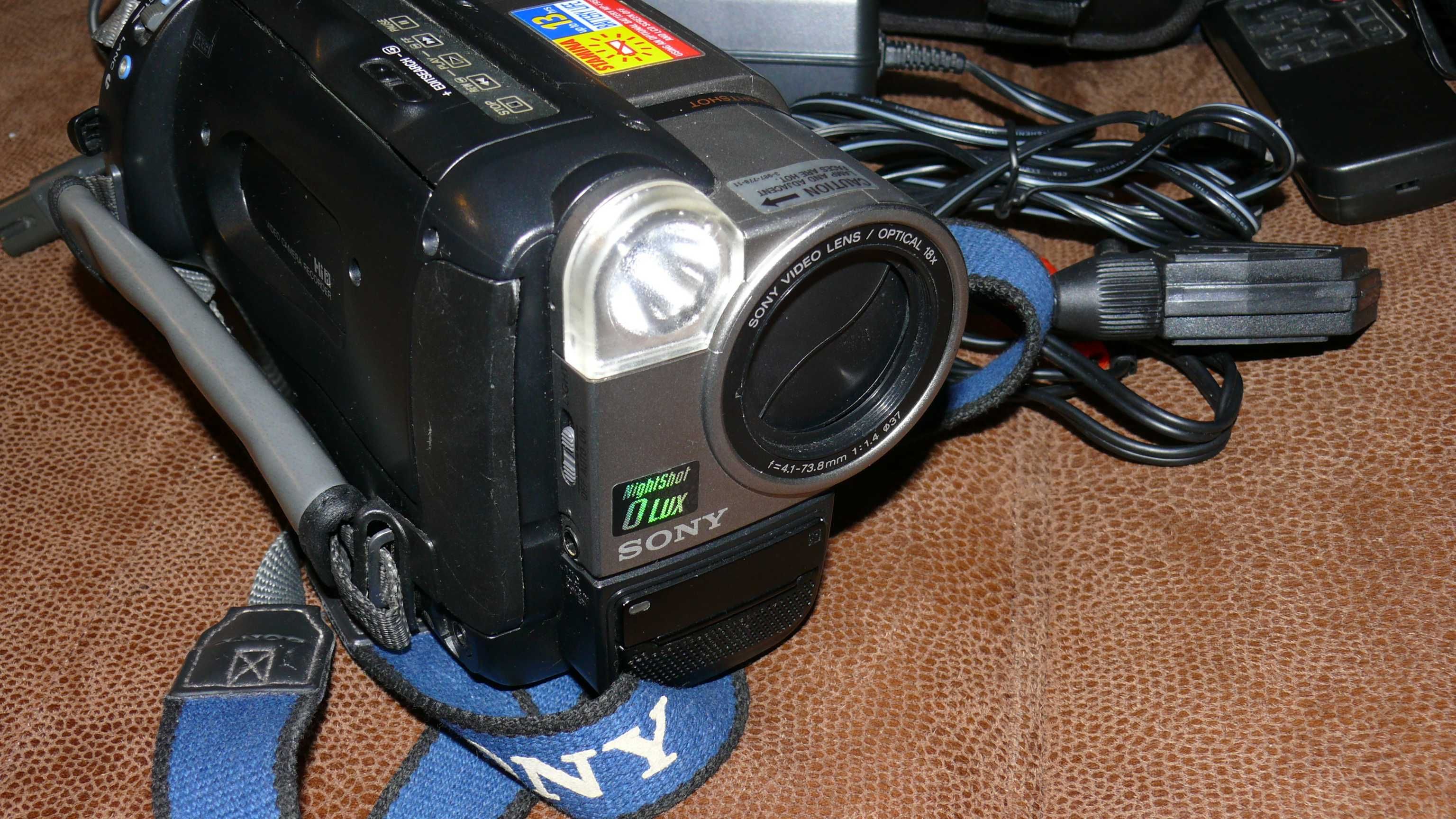 Kamera Sony CCD-TRV 36E - Zestaw