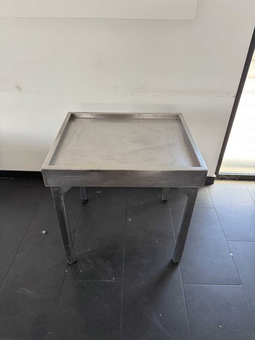 Mesa Bancada em Aço Inox - 60x70x70 cm