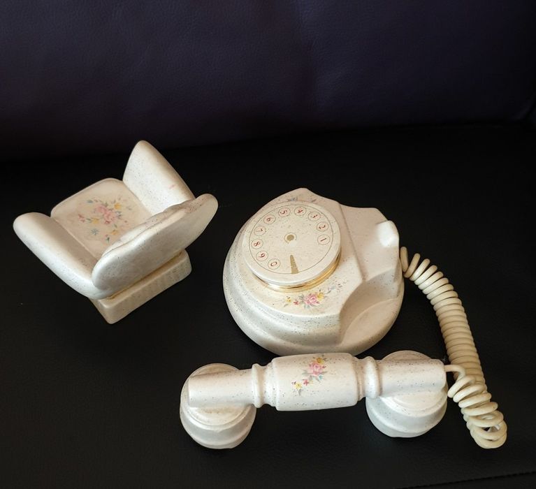 Garrafa tampa de estanho Sofá cadeirão telefone antigo Guarda Jóias