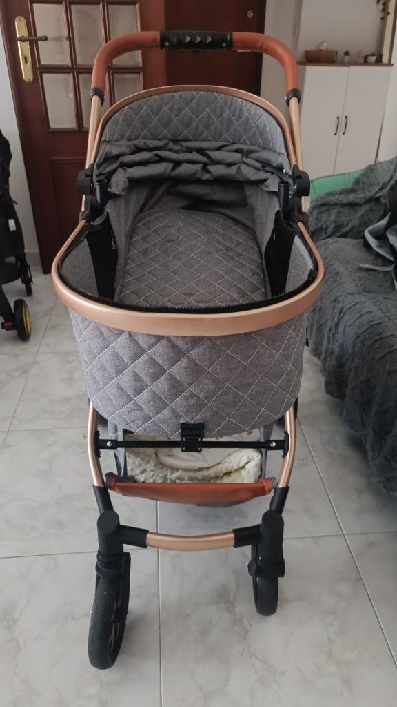 Carrinho de Bebê com Bebé Confort Magic ZC
