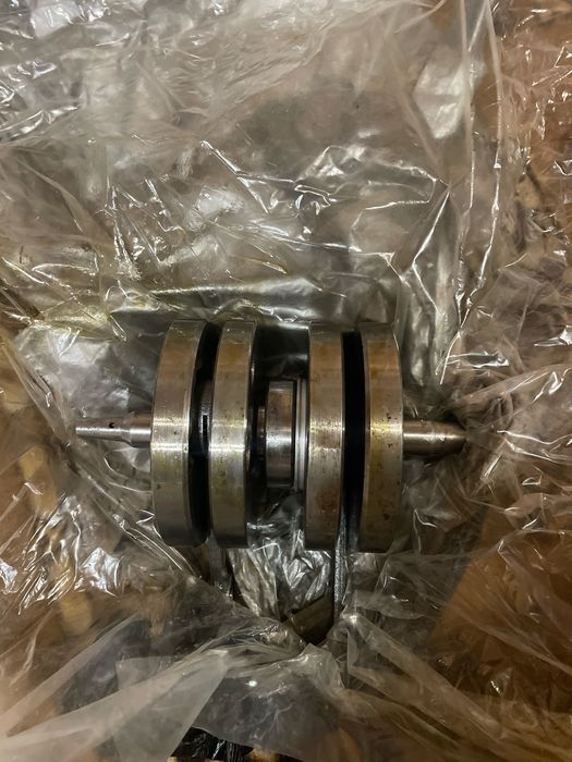 Коленвал Ява Вишневка 6 В