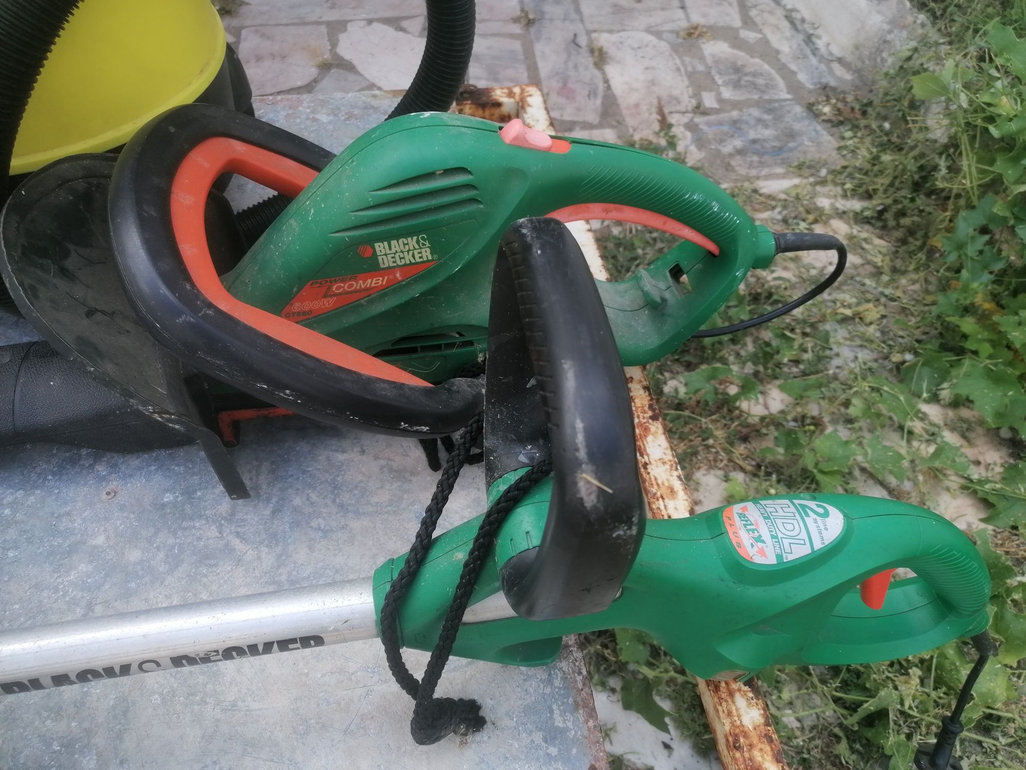 Conjunto máquinas roçadeiras + aspirador sólidos + carrinho de carga