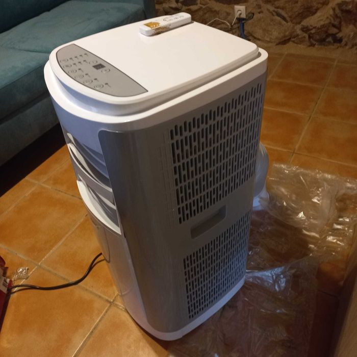 Ar Condicionado Portátil 14000 BTU - Novo