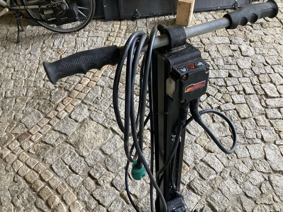 Szlifierka do posadzek betonowych Eibenstck EBA235.1