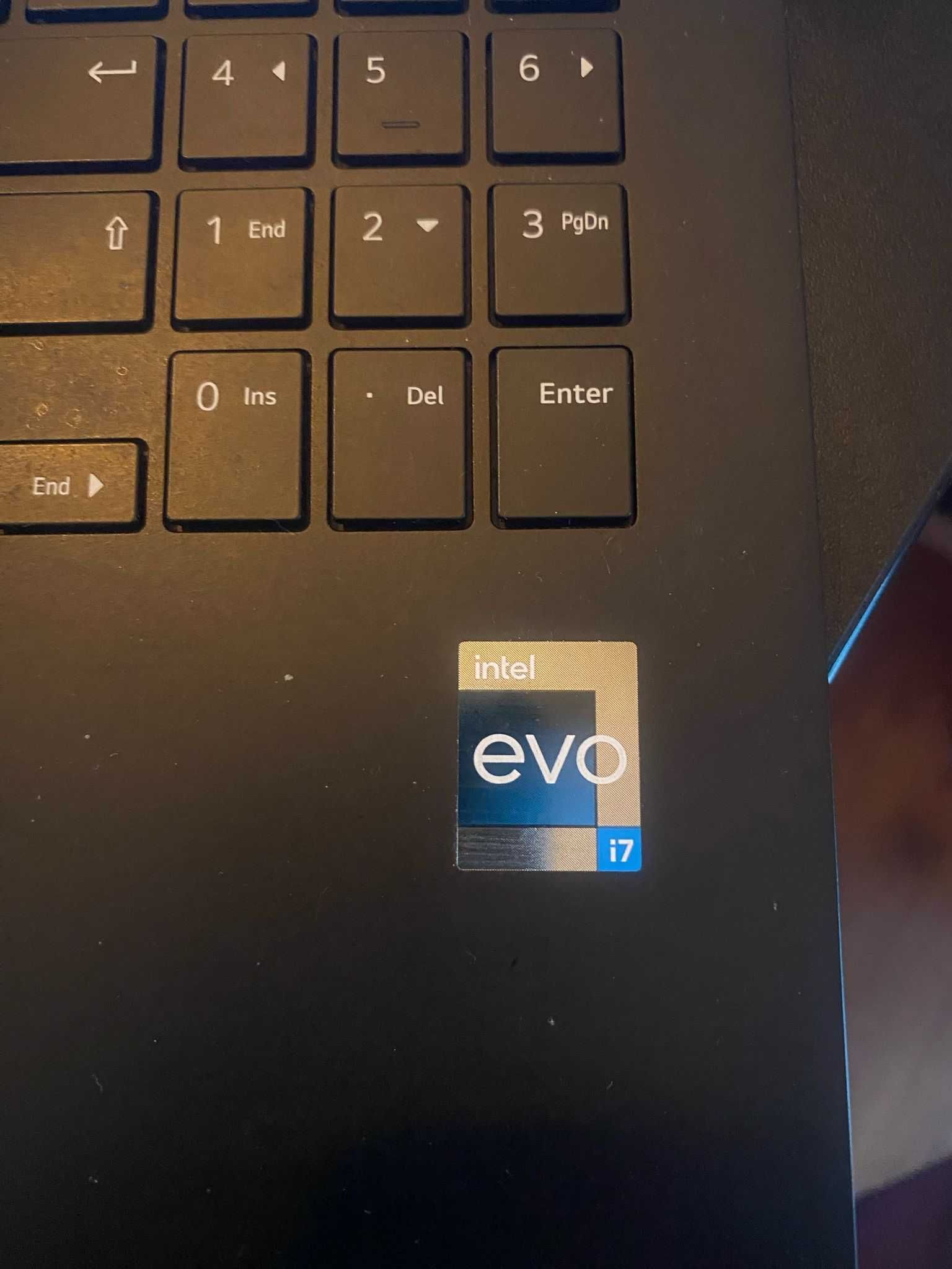 Notebook Gram LG i7 - Estimado