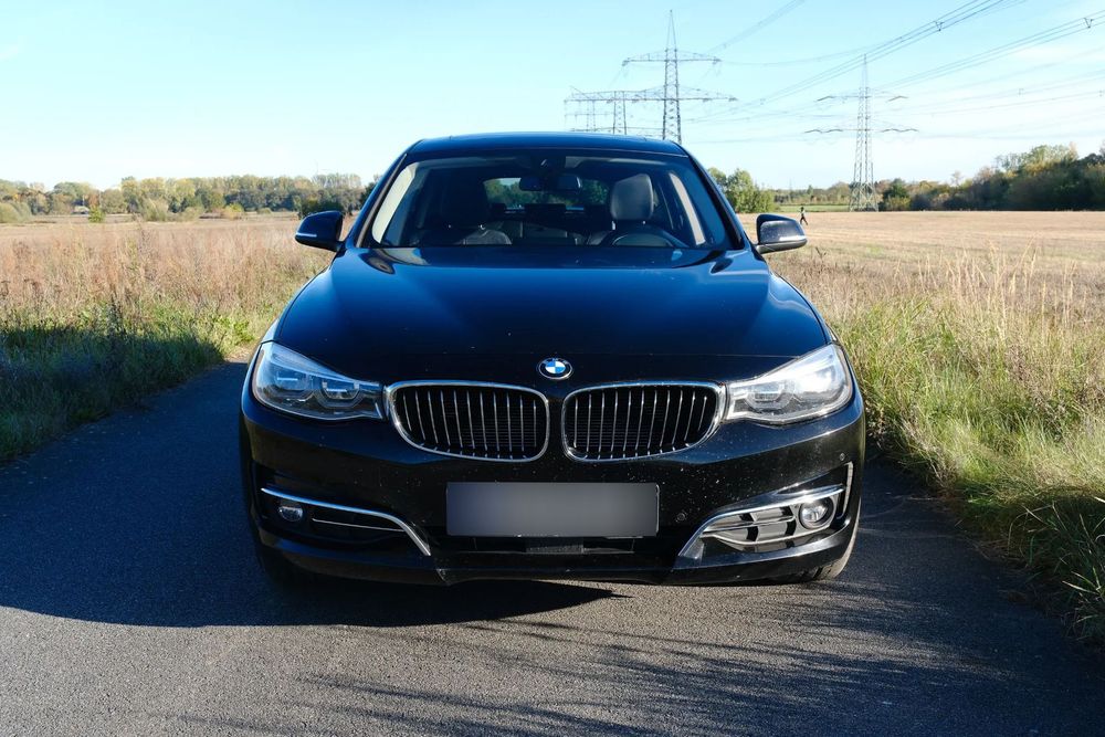 BMW 3GT BMW 320d Gran Turismo • 2017 • Luxury Line • ACC • HK audio • HUD