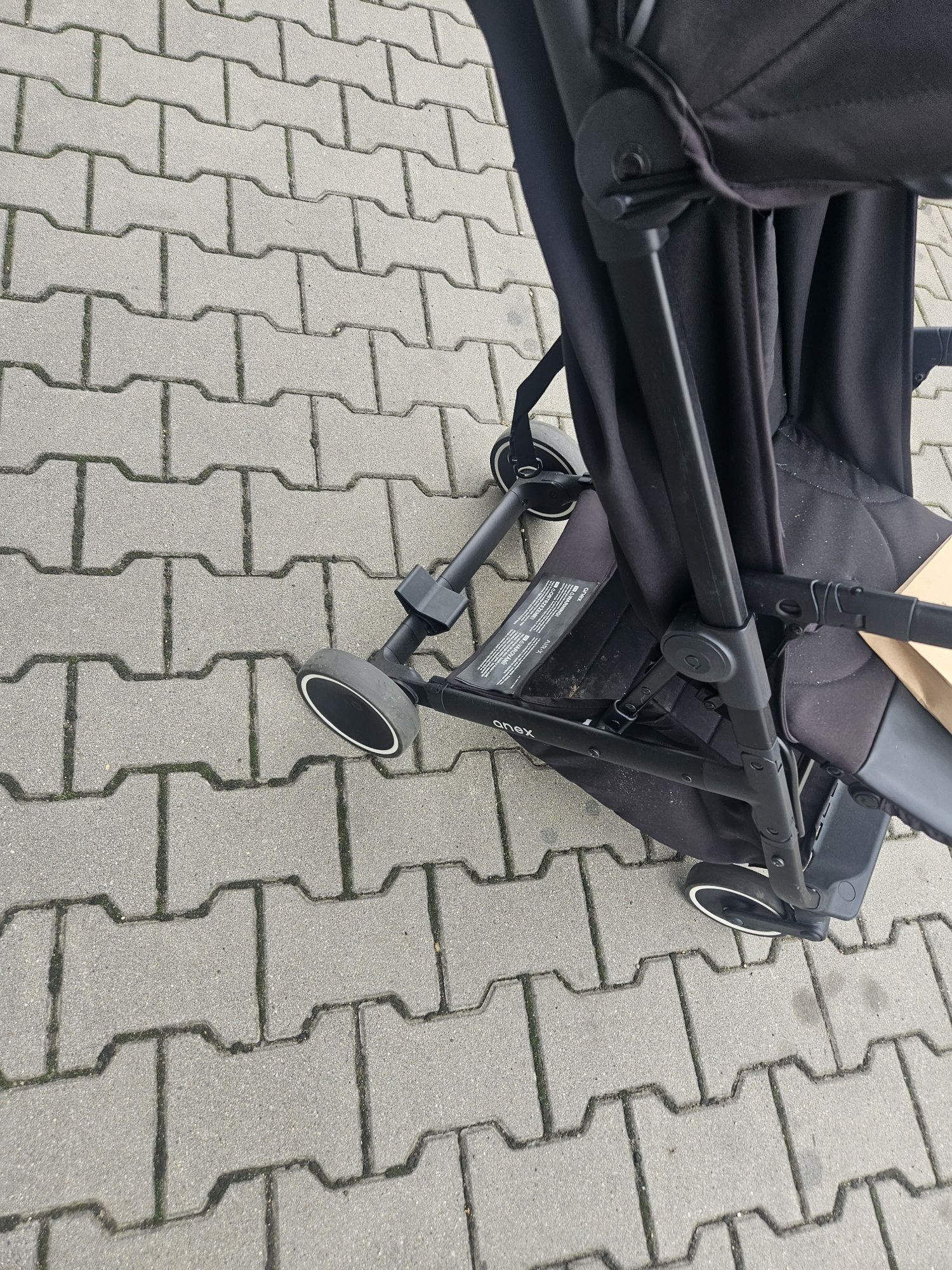 Na sprzedaz wozek spacerowy anex air-x