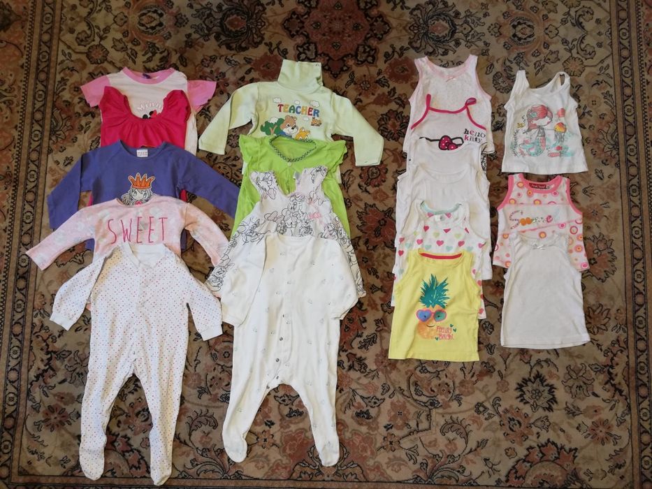 Komplet ubranek dla dziewczynki w roz 80-86 - 18 szt.