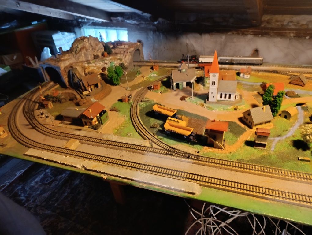 Diorama,makieta kolejowa Marklin 225x120 cm