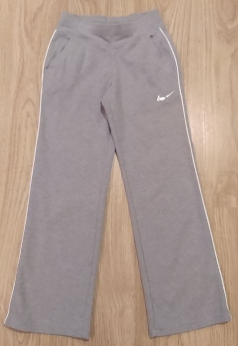 Spodnie dresowe Nike 10-12 lat