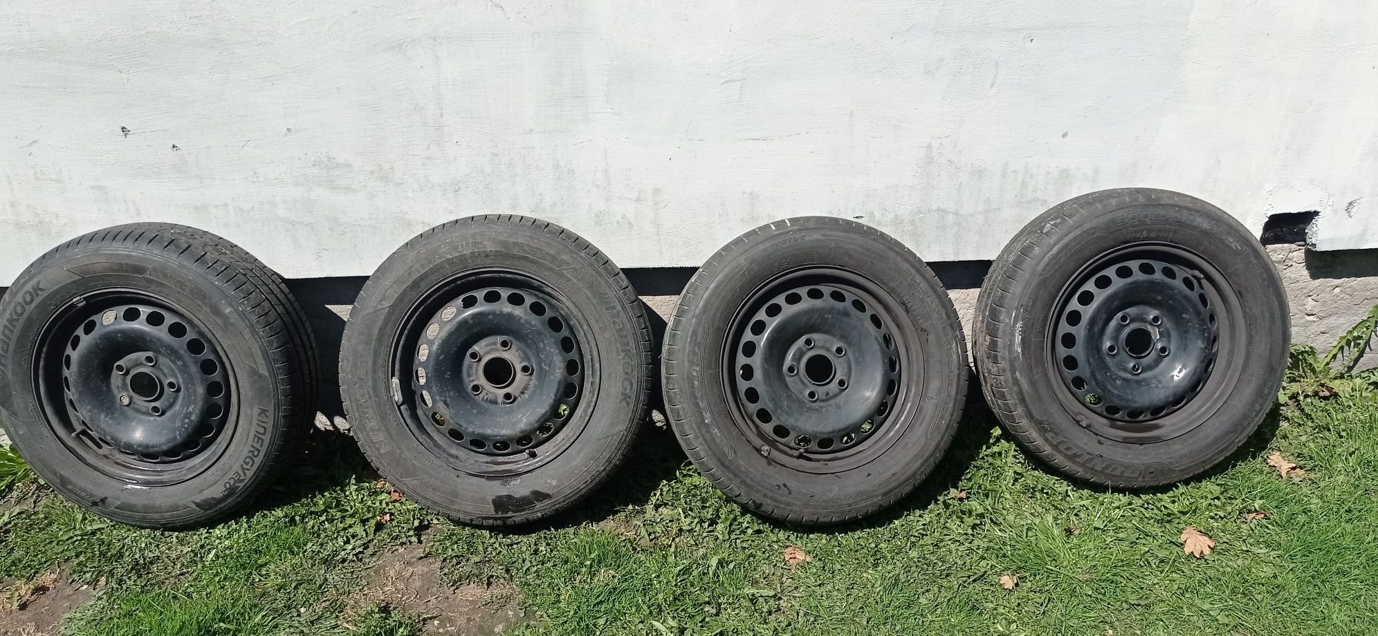 Opony letnie z felgami stalowymi 195x65x15. 5x112 2x dunlop 2x hankook