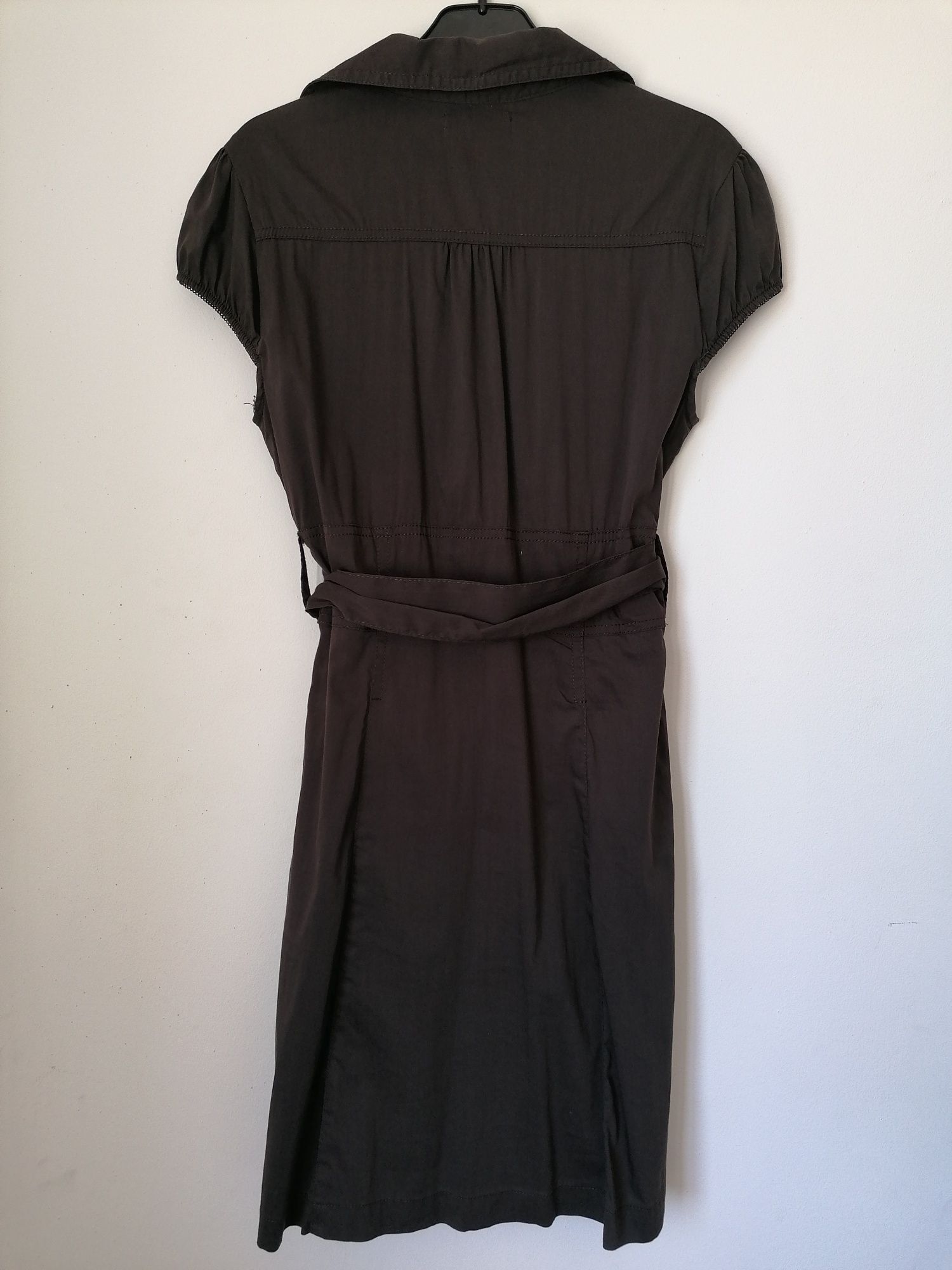 Vestido camiseiro Bershka, tam. M