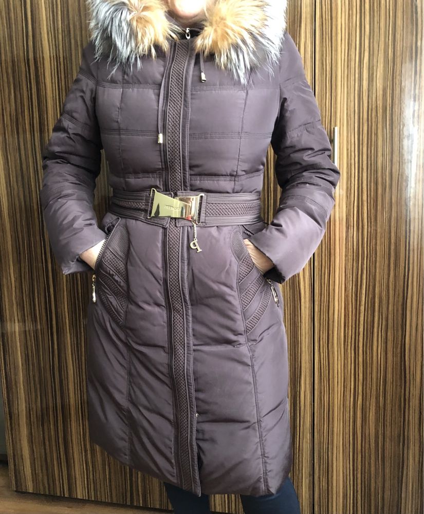 Жіноча зимова куртка пуховик