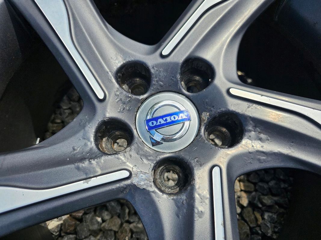 Felgi 18" 8Jx18H2/5x108 Volvo V70 S80 V60 S60 V40 Rdesign