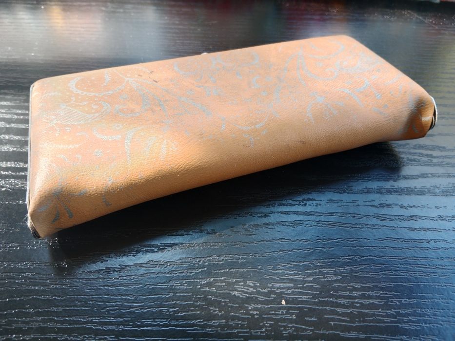 Stylowe Etui Na Okulary z PRL-u – Idealne Dla Miłośników Retro!