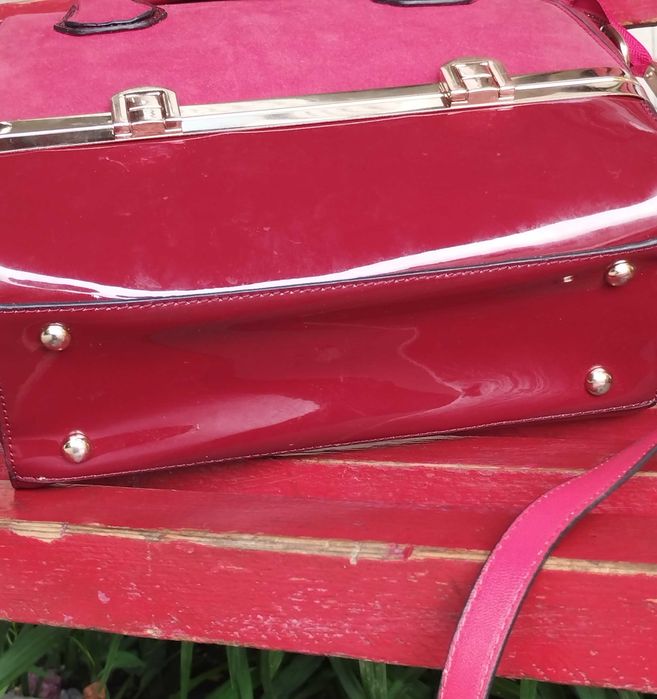 Срочно ! Замшевая сумка Givanchy с лаковыми вставками