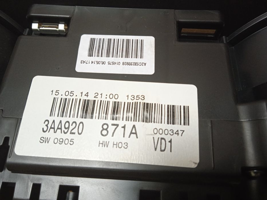 VW Passat B7 2.0 TDI Licznik Zegar