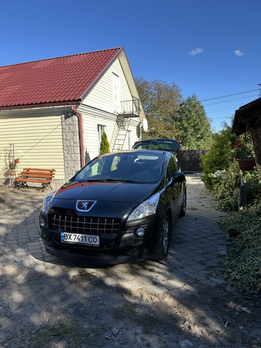 Автомобіль Peugeot 3008
