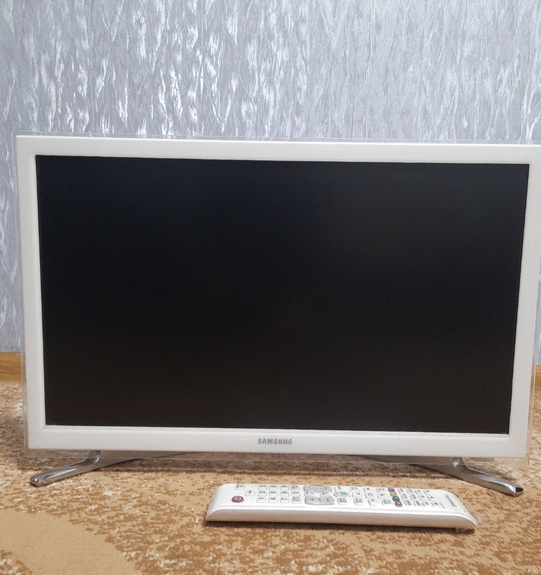 Телевизор  SMART wi fi SamsungUE 22F5410