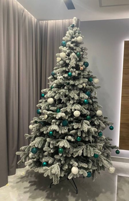 Штучна ялинка (біла)