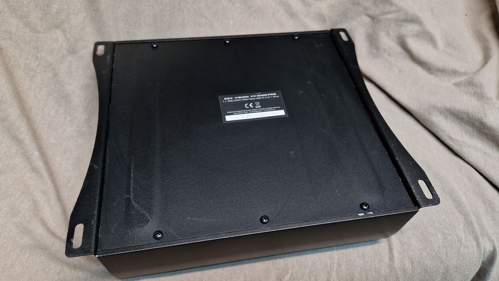 ESX VX3000 PRO monoblock klasa D 3300 Wat RMS  1 Ohm