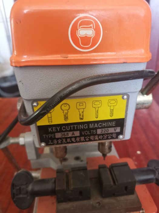 Станок для виготовлення ключів