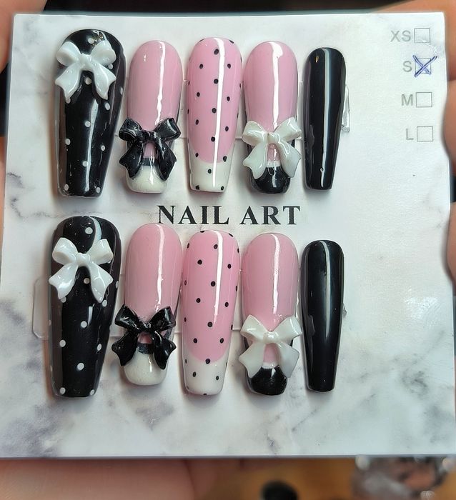 Press on nails rozmiar M. Coquette. Urocze