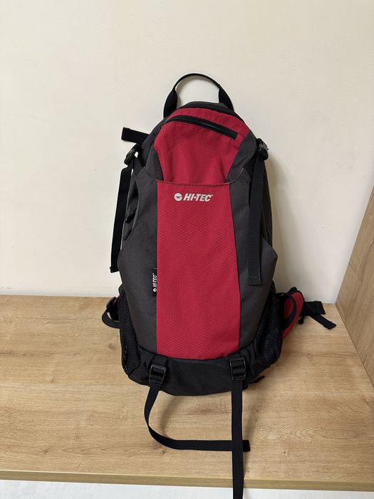 Трекінговий рюкзак Hi-tec 30L new