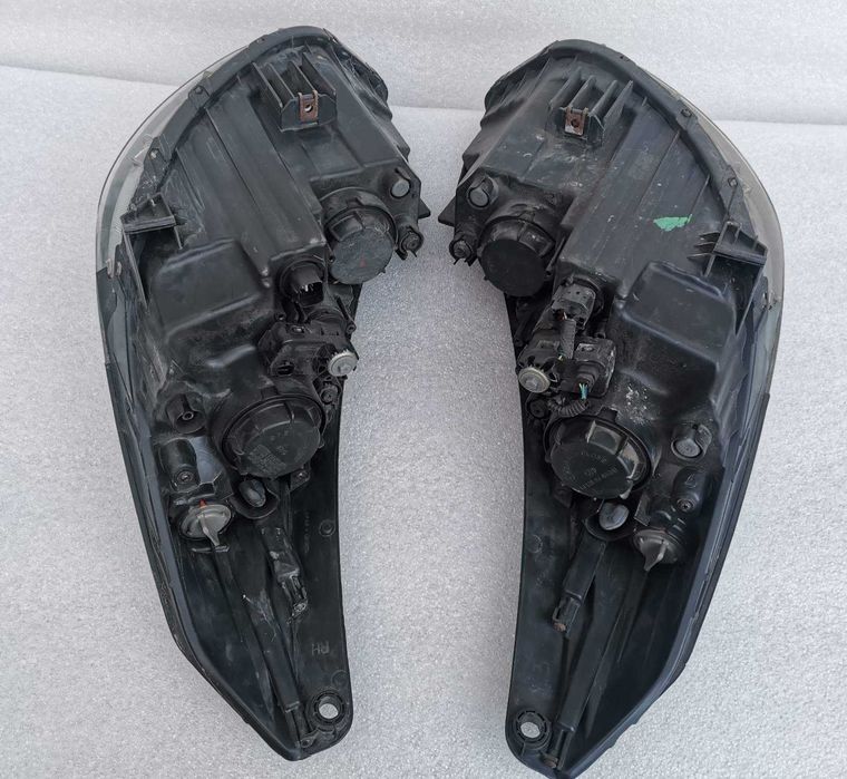 Фара фары левая правая Hyundai ix35 2010-2013 оригинал