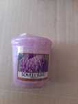 Świeczka zapachowa Yankee Candle Lovely Kiku 49g