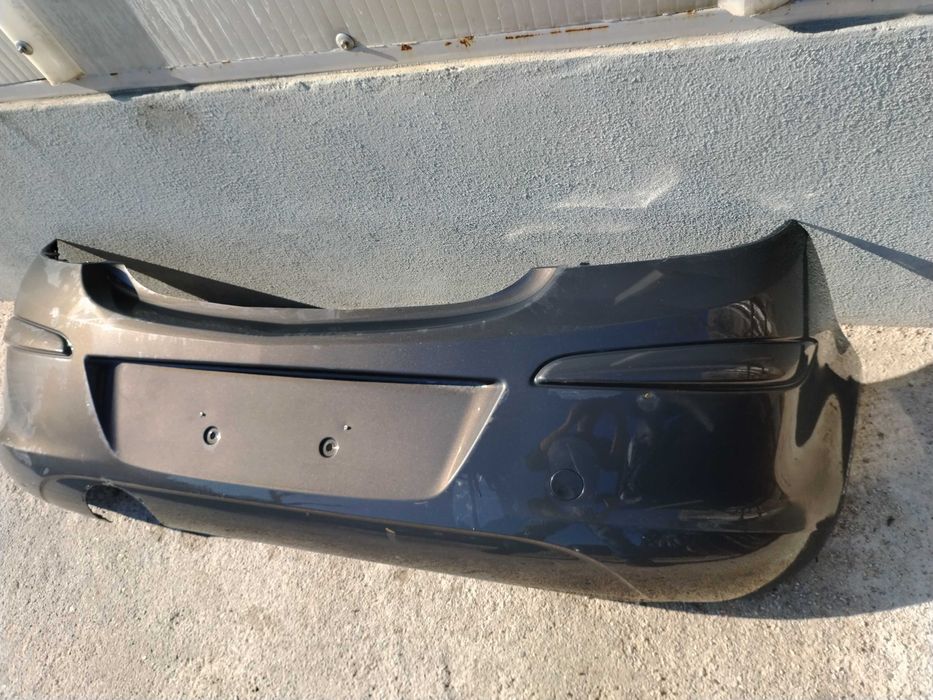 Parachoques Opel Corsa D 5 portas